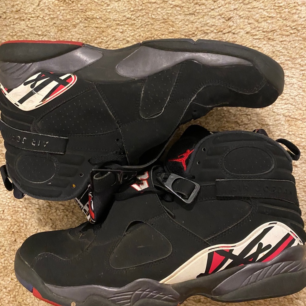 Men’s Jordan’s with colorful inside